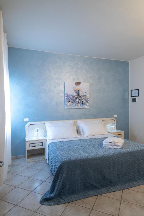 Doppel- oder Zweibettzimmer